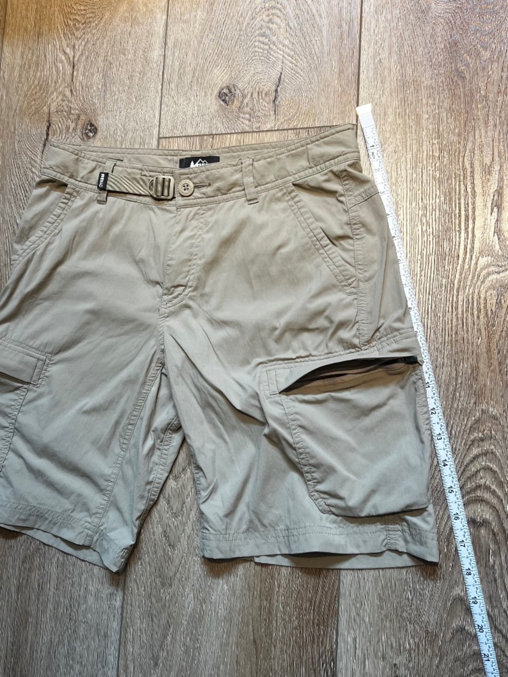 REI CO-op Sahara Women's Shorts | 9" Inseam - Picture 3 of 11